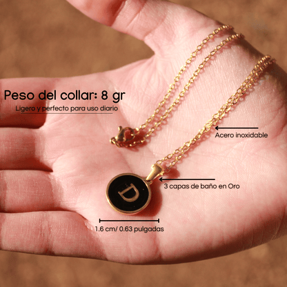Collar con inicial