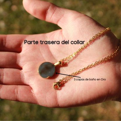 Collar con inicial